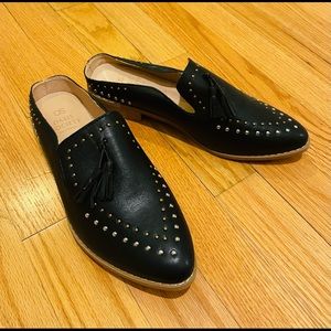 {VICI} Collection- Adeline Studded Loafer Mule. black Size 7.5